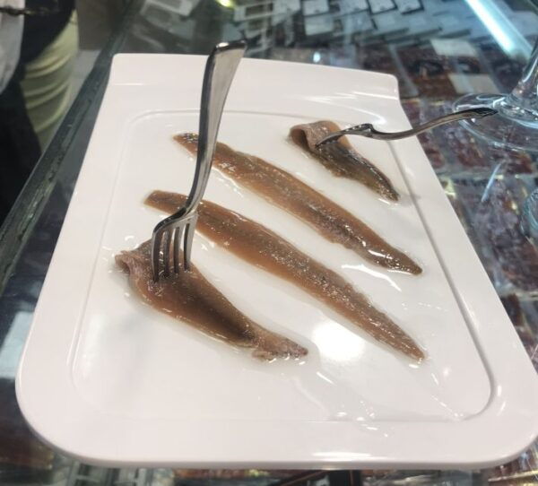 Palma: Walking Tour With Mediterranean Delicacies - Highlights