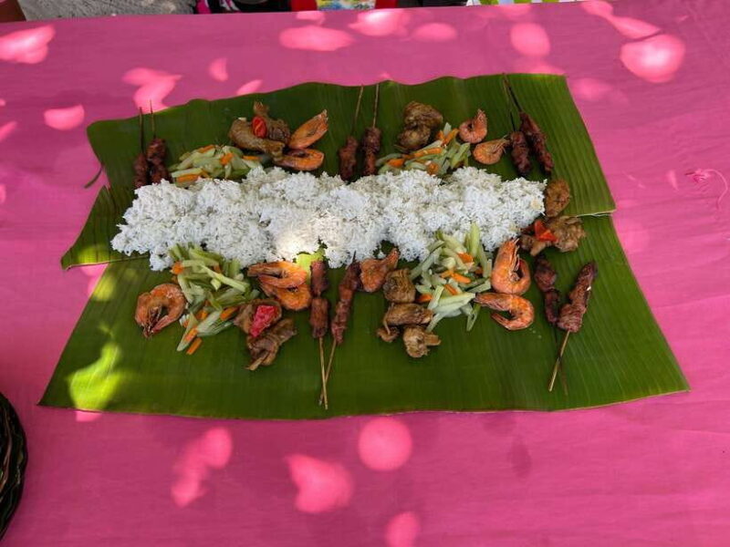 Pamilacan island: Dolphins, snorkel, lunch and walking tour - The Seaside Lunch: Fresh, Local, and Relaxed