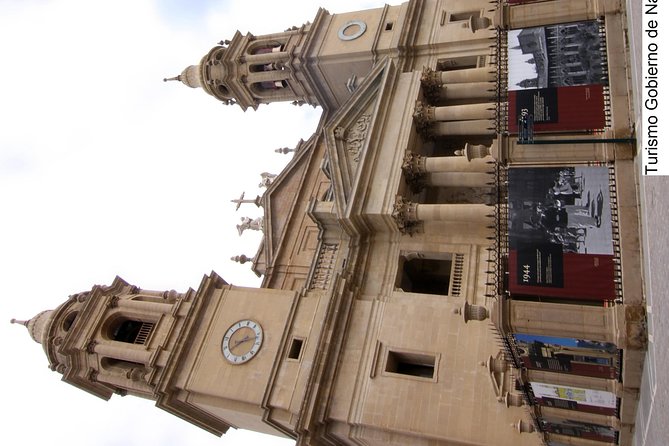Pamplona and Olite Royal Palace Small Group Tour, Lunch Included - Booking Requirements