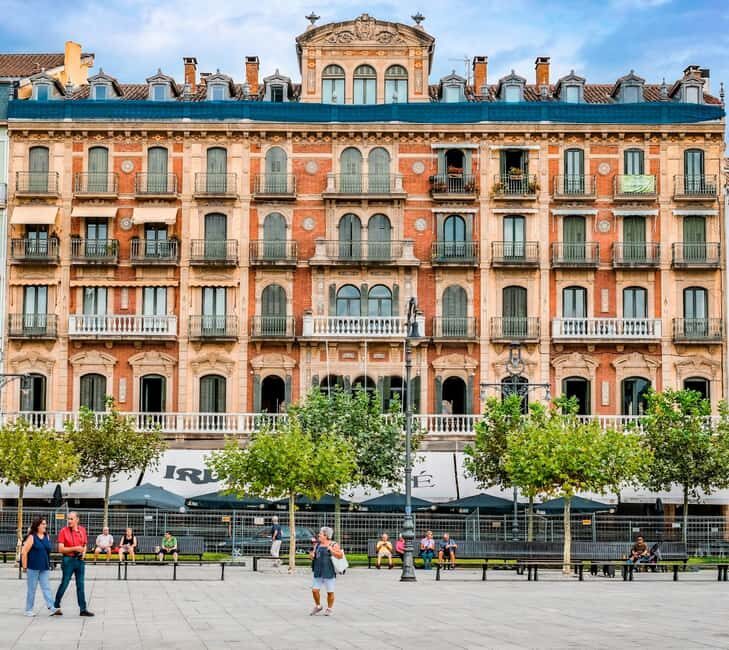 Pamplona: Private Guided Walking Tour - Good To Know