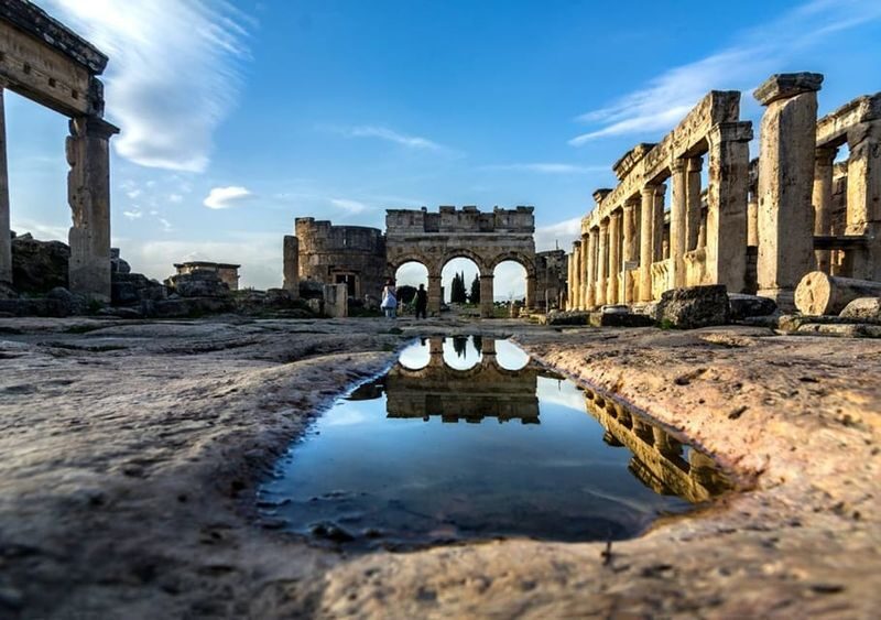 Pamukkale: City Tour with Lunch & Hotel Transfers - What the guide adds