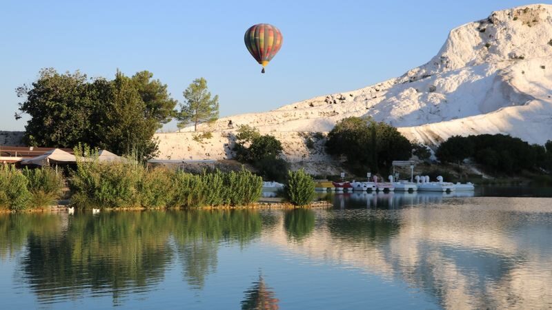 Pamukkale: Hot Air Balloon Flight w/Sunrise-Daytime Option - What the flight feels like