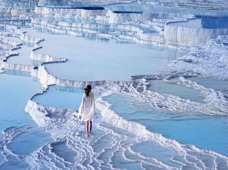 Pamukkale & Salda Lake Full-Day Guided Tour with Transfers - Pamukkale’s white terraces and ancient setting