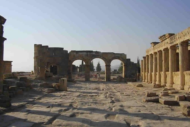 Pamukkale Tour From Kusadasi - Small Group - Lunch and Refreshments