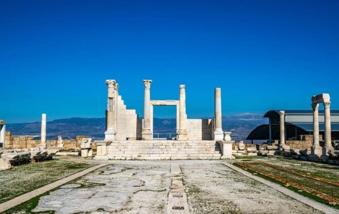 Pamukkales White Pearl: Discover Natures Beauty - Necropolis of Hierapolis