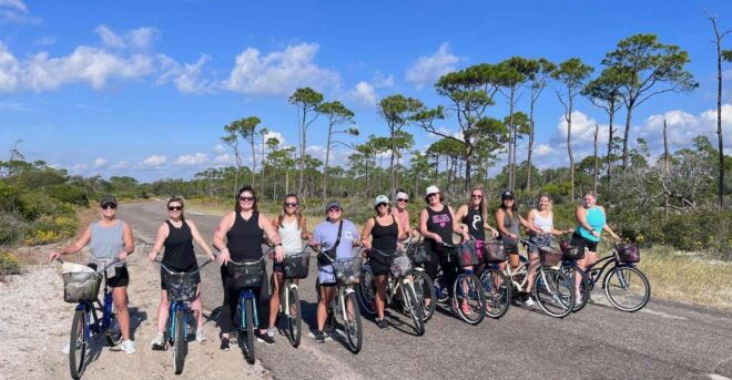 Panama City: Bike Rental With Smartphone Tour - Tour Features