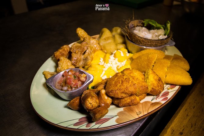 Panamanian Dinner and Folkloric Show Ticket With Pickup - Experience Highlights