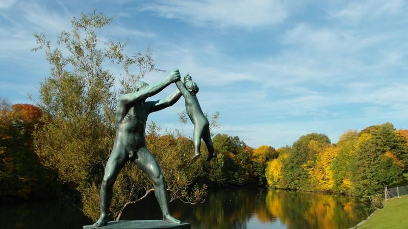 Panorama Walking Tour in Oslo - Vigeland Sculpture Park: the strongest stop for a closer look