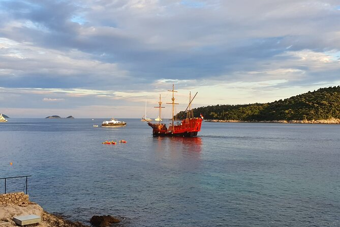 Panoramic Cruise Around Old Town Dubrovnik by Karaka - Booking Process