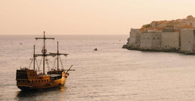 Panoramic Galleon Cruise With a Live Show at Sunset - Live Show With Dubrovnik Captain