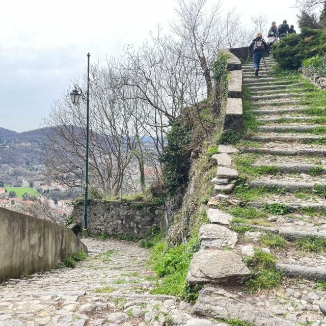 Panoramic Hike Como to Brunate: Lunch With Breathtaking View - Activity Details