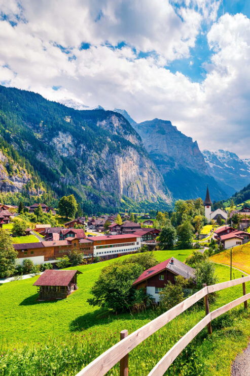 Panoramic Hiking Tour Above Lauterbrunnen Valley From Zurich - Itinerary Highlights