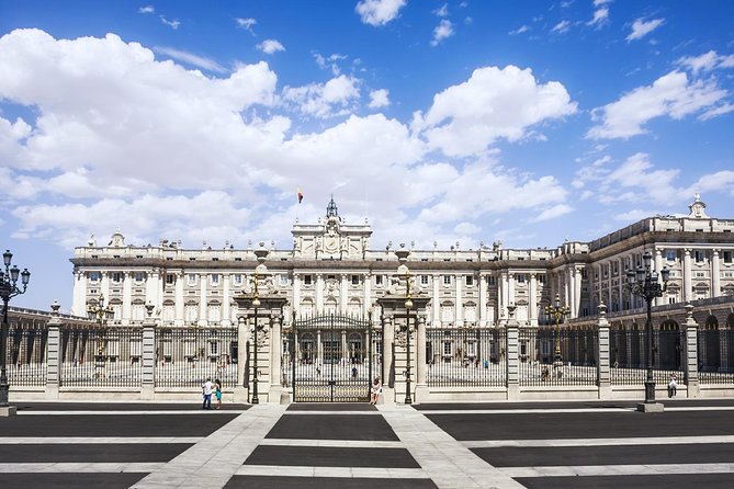 Panoramic Madrid Sightseeing Tour - Tour Details and Inclusions