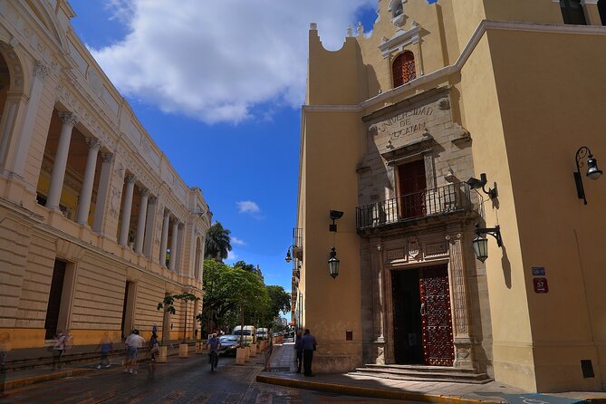 Panoramic Sightseeing Tour of Merida - Two Circuits to Explore Merida