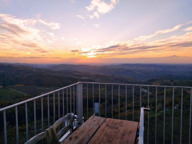 Panoramic Sightseeing Tour With Aperitivo - Experience Highlights