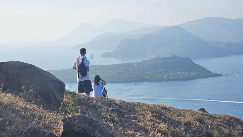 Panoramic tour of the island of Vulcan - What Makes This Tour Stand Out