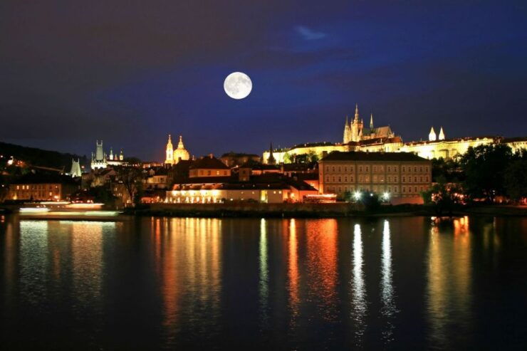 Panoramic Views of Prague Evening Walking Tour - Booking Details