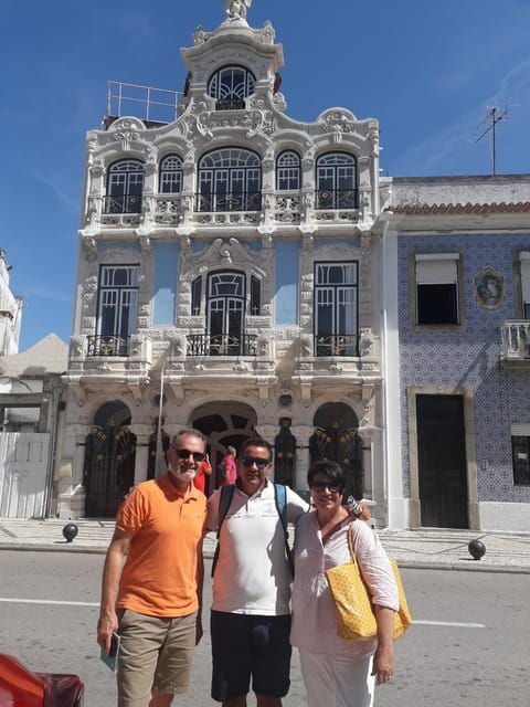 Panoramic Walk in Moliceiro 45 M + Walk in Aveiro 1 Hour - Moliceiro Boat Ride Experience