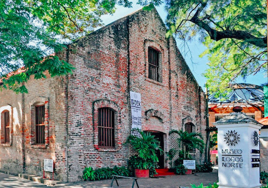 Paoay Church & Malacañang of the North Half-Day Tour - A four-hour introduction to Ilocos Norte
