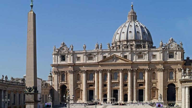 Papal Audience and St.Peters Basilica Tour in Vatican City - The Papal Audience in St. Peter’s Square