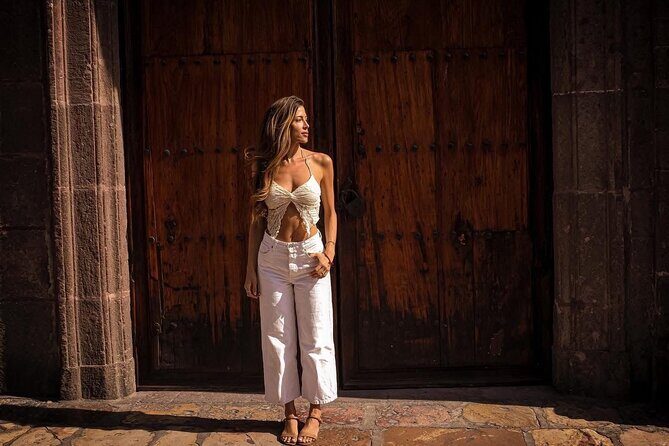 Paparazzi staff in San Miguel de Allende - An In-Depth Look at the Photo Tour Experience in San Miguel de Allende