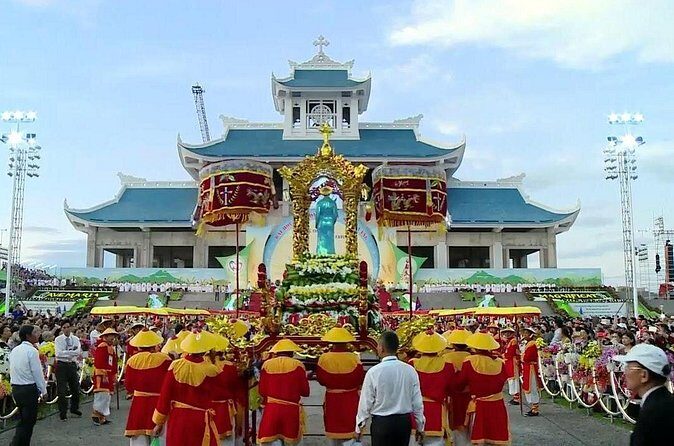Paradise Cave Group Tour from Hue city - Return Journey to Hue