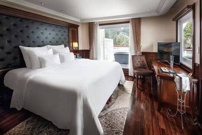 Paradise Elegance 5-Star Ha Long Bay Cruise  2D1N with Balcony - An In-Depth Look at the Paradise Elegance Cruise Experience