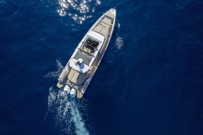 Paradise in Santorini: Ultimate Private Motor Yacht Cruise - Activity Description
