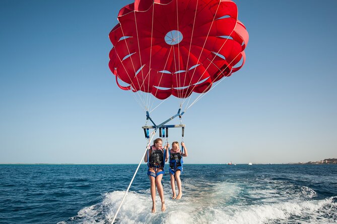 Paradise Island With 7 Min Parasailing and Water Sports Trip, Lunch - Hurghada - Trip Highlights