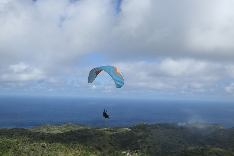 Paragliding Experience in Nusa Penida Bali - Getting to Tanglad and preparing for a weather call