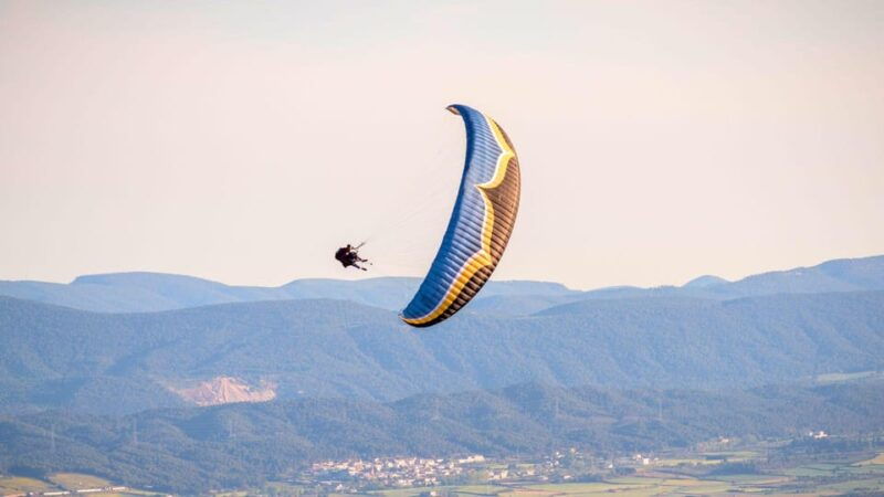 Paragliding: Experience the Magic of Flying Near Barcelona. Report Included - Good To Know