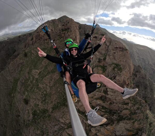 Paragliding From 1100M - Incredible Landscape - Free Pickup - Safety and Qualifications