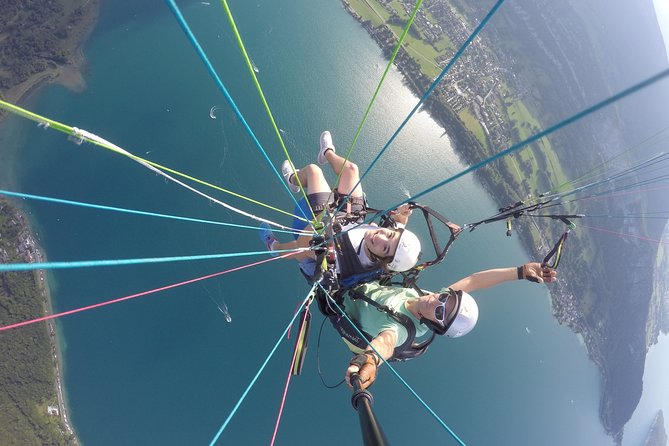 Paragliding Performance Flight Over the Magnificent Lake Annecy - What To Expect