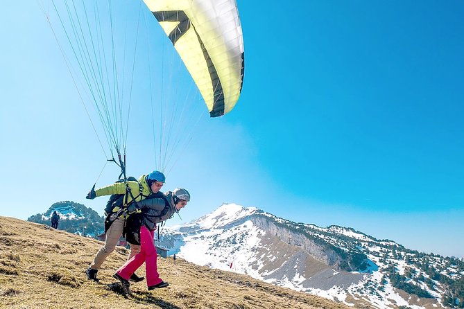 Paragliding Tandem Flight Adventure in Alpstein - Alpstein: Switzerlands Premier Paragliding Destination