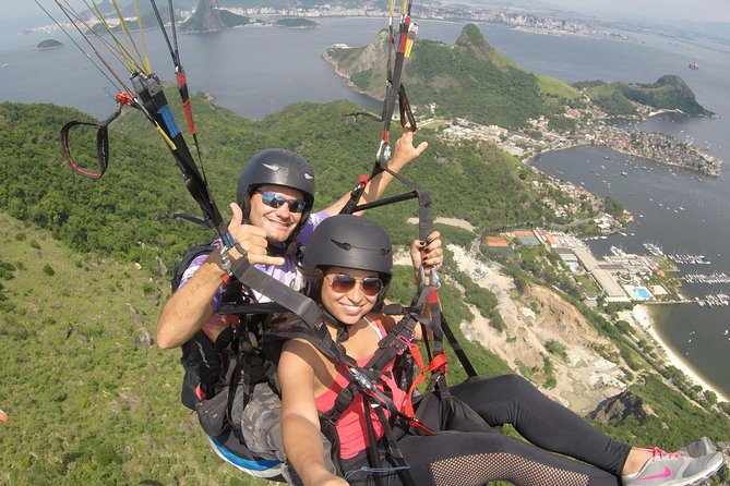 Paragliding Tandem Flight in Niterói - Reviews and Ratings