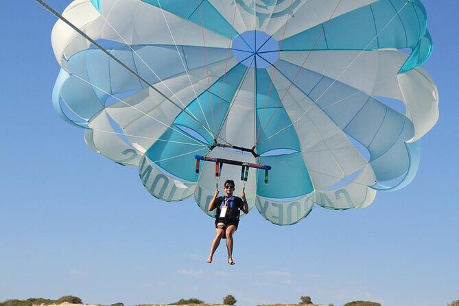 Parasailing Adventure in Los Cabos! Single - What the Experience Looks Like