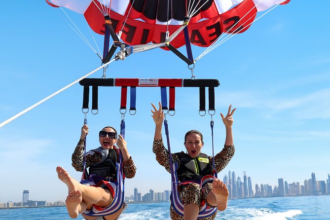 Parasailing Adventure on the Beach of Dubai - Tips for an Unforgettable Experience