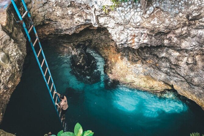 Parasailing, Blue Hole Mineral Spring, Seven Mile Beach - Analyzing the Itinerary: What Makes This Tour Stand Out