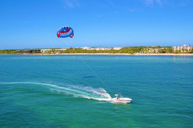 Parasailing Experience in Key West - An Overview of the Parasailing Adventure
