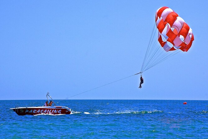 Parasailing Fly With Transportation Fly in The Sky in Hurghada - Price and Booking