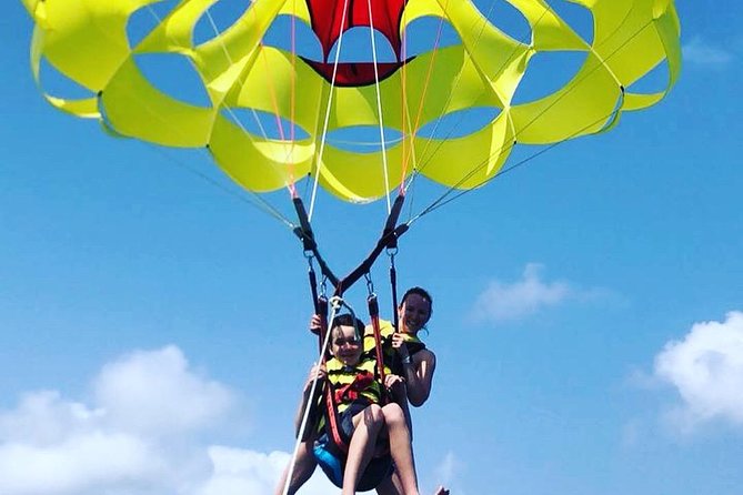 Parasailing in Aruba - Directions