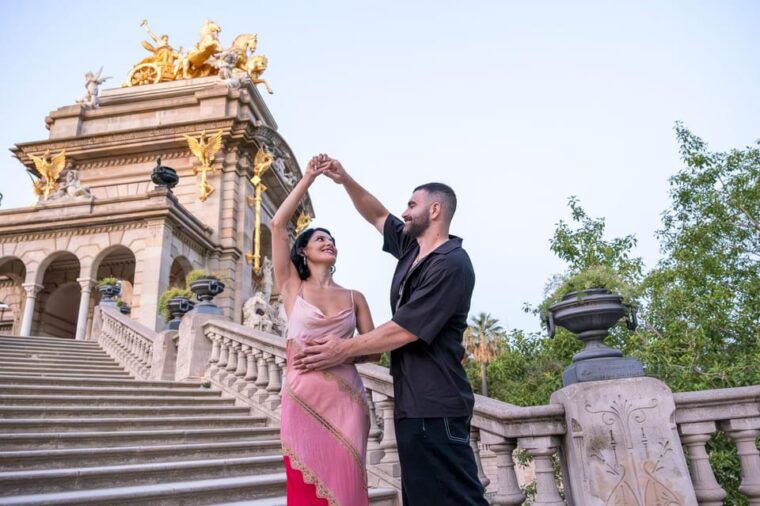 Parc Ciutadella: Professional Photo Shoot for Unique Moments - Capturing Unforgettable Moments