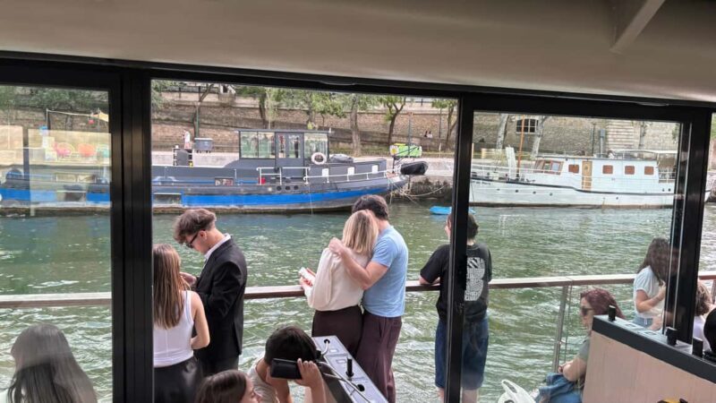 Paris: 1-Hour Seine Cruise departing from the Eiffel Tower - Good To Know