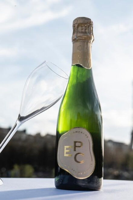 Paris: 1-Hour Seine River Cruise With Optional Champagne - Booking and Cancellation Policy