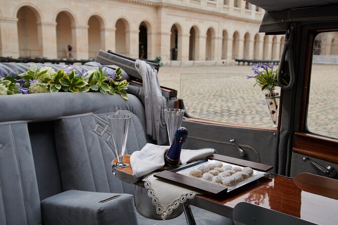Paris 1934 Limousine Evening Experience With Champagne and Music - Historical Parisian Landmarks