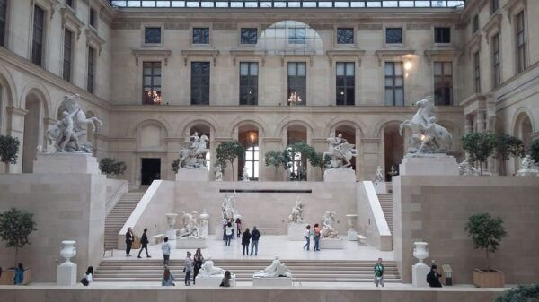 Paris: 2-Hour Louvre Museum Guided Tour With Reserved Access - Tips for Visiting the Louvre