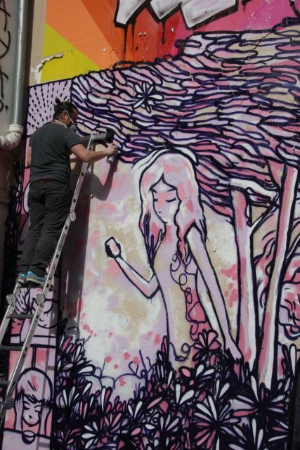Paris: 2-Hour Street Art Tour - Review Summary