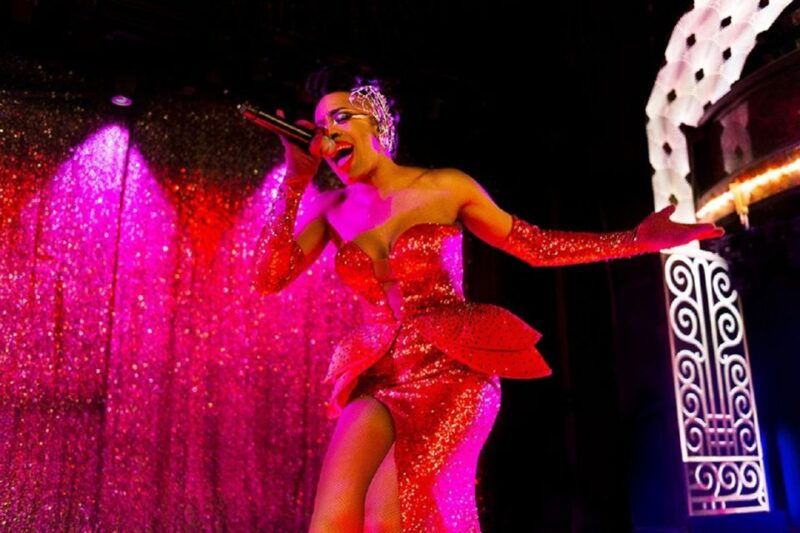 Paris: 3-Course Dinner & Show at Paradis Latin Cabaret - Good To Know