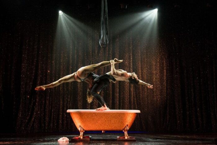 Paris: 3-Course Dinner & Show at Paradis Latin Cabaret - Frequently Asked Questions