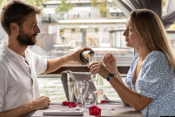 Paris: 3-Course Lunch Cruise on the River Seine - Delicious 3-Course Lunch Menu Options